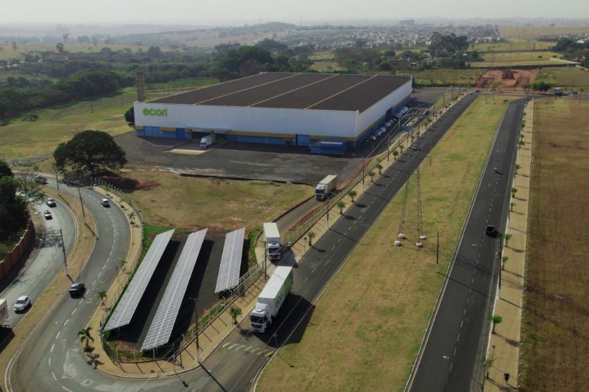 Ecori celebra 12 anos de atuação no mercado de energia solar