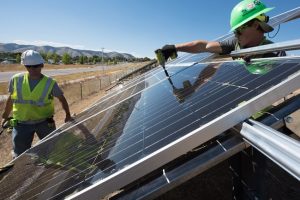 Canal Solar EUA anuncia fundo de US$ 27 bi para projetos de energia limpa