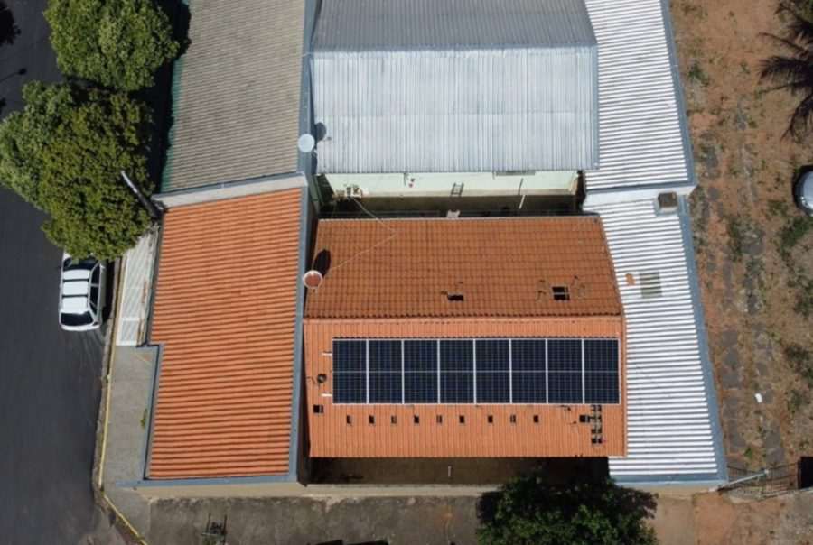 28-03-23-canal-solar-Brasil chega a 1,1 milhão de telhados solares em residências