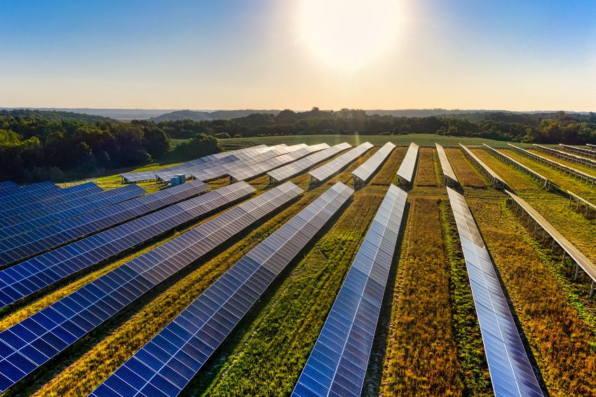 Financiamento para sistemas de energia solar somou R$ 35,1 bi em 2022