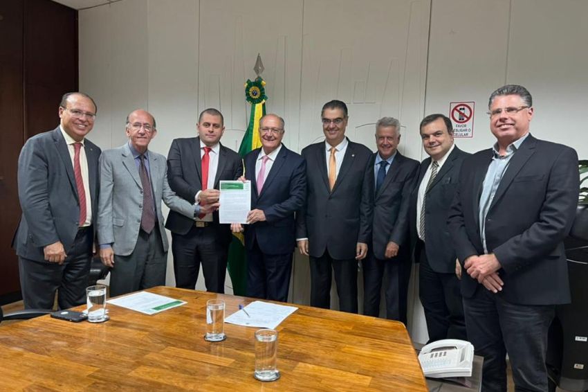 Governo Federal e INEL criam grupo de trabalho para fomentar H2V no Brasil