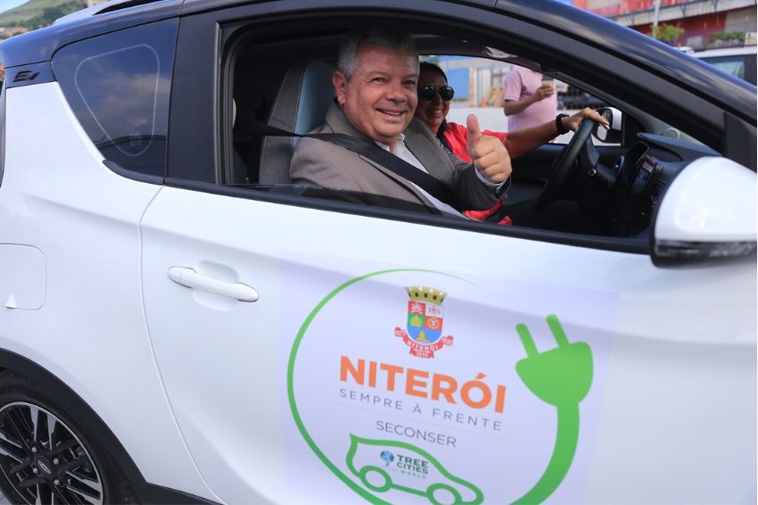 Niterói prepara edital para contratar infraestrutura de recarga de veículos elétricos