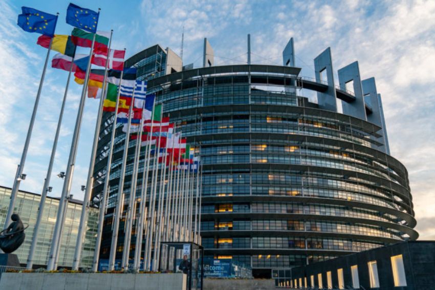 UE aprova acordo para aumentar participação de renováveis até 2023