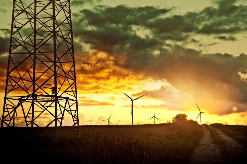 Transição energética exigirá 1 TW por ano até 2030, aponta IRENA
