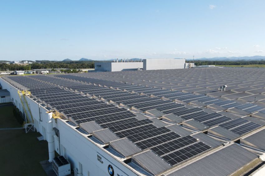 Fábrica da BMW em SC recebe instalação de mais 820 painéis solares