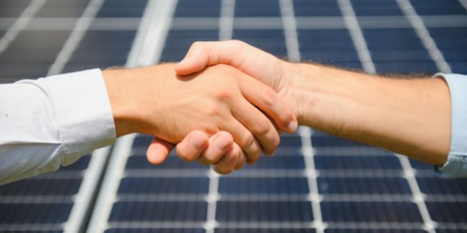 11-04-23-canal-solar-Techlux e Resun fecham parceria comercial para 2023