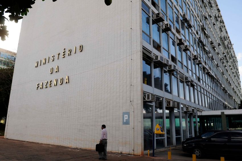 14-04-23-canal-solar-Gobierno lanzará 'paquete verde' con incentivos para paneles solares