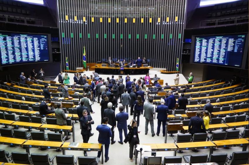 Câmara dos Deputados encerra sessão sem votar PDL 65/2023