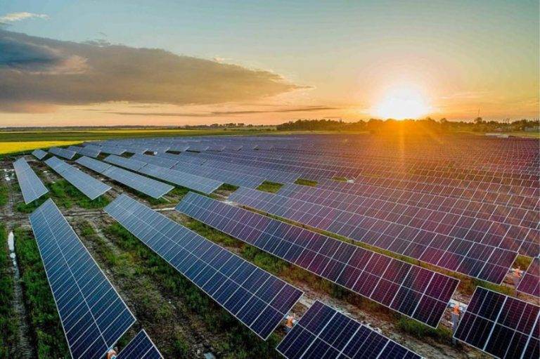 Energia solar atinge 28 GW de capacidade operacional no Brasil