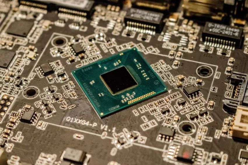 União Europeia tem plano de € 43 bi para fabricar semicondutores
