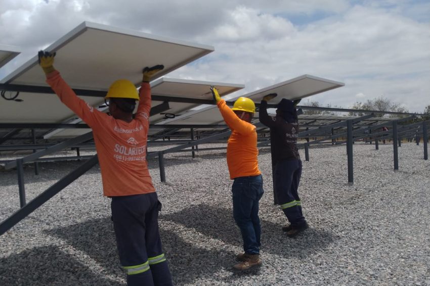 Projeto contou com painéis da Jinko Solar e JA Solar. Foto: Solartech/Divulgação