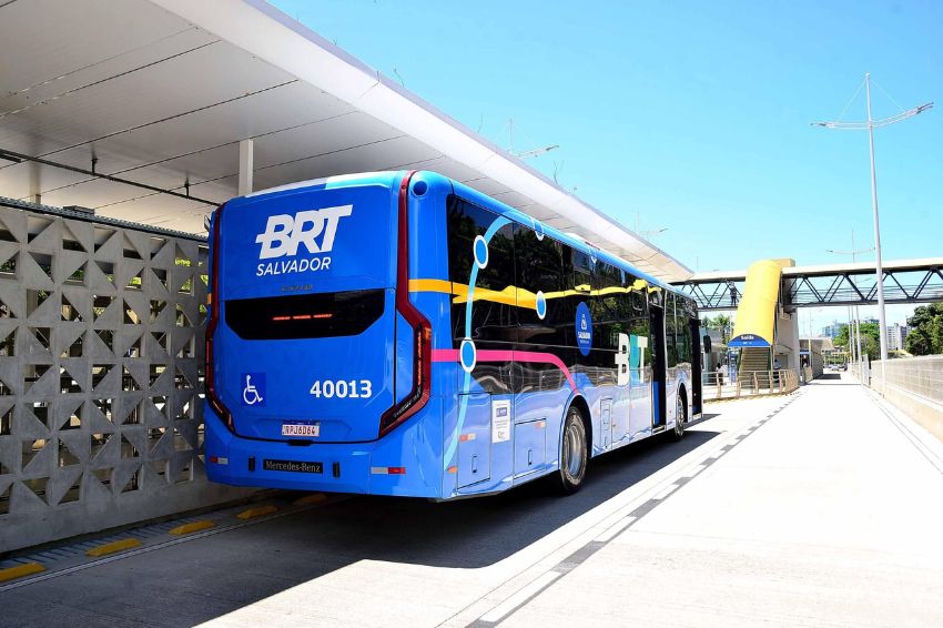 Escolas e estações do BRT de Salvador receberão energia solar