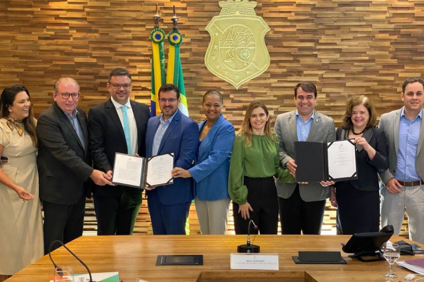 17-08-23-canal-solar-EDF Renewables Brasil e Ceará assinam acordo para construção de planta de H2V