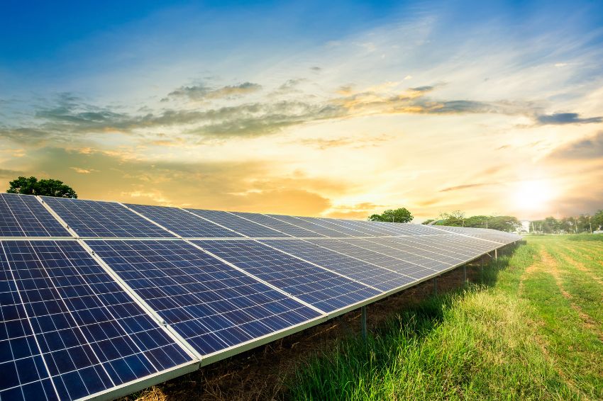 Transações de ativos solares crescem 57% no 1º semestre de 2023