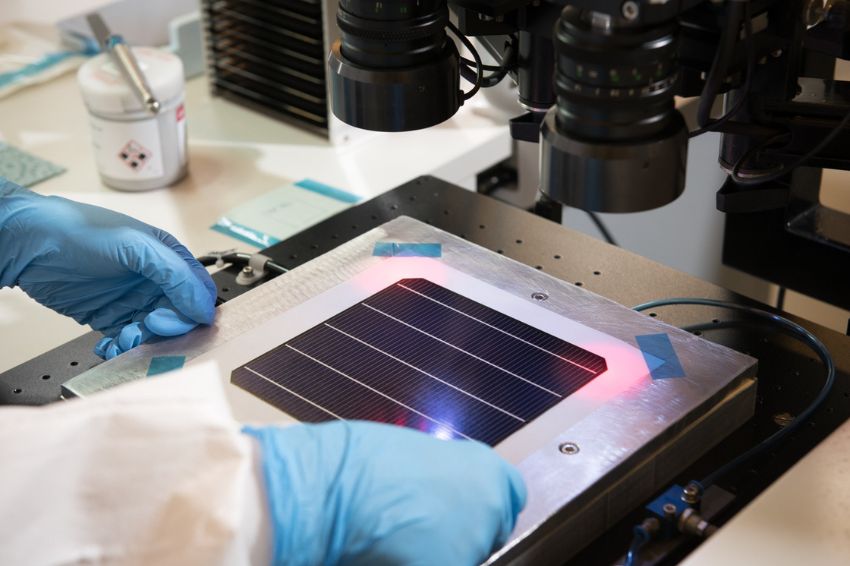 13-09-23-canal-solar-Combinação de fatores de estresse são essenciais para testar células solares de perovskita