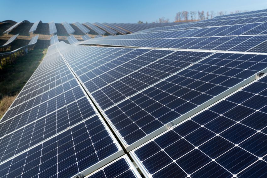 Genyx e EngeAmazon firmam parceria para distribuição de kits fotovoltaicos no AC