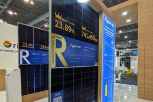 17-10-23-canal-solar-Risen Energy lança relatório técnico sobre módulos com tecnologia HJT