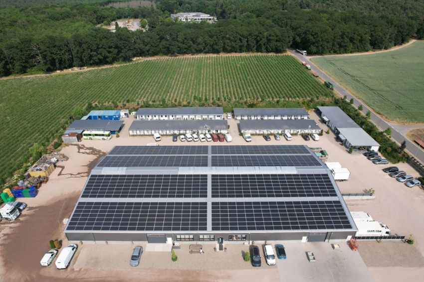 10-11-23-canal-solar-Fábrica alcança 90% de independência energética com solução híbrida
