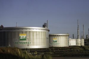 Petrobras investirá US$ 11,5 bilhões em refino e energias renováveis