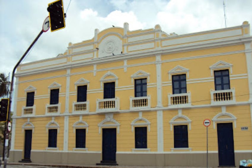 Prefeitura de Fortaleza estuda implantar energia limpa em UBS