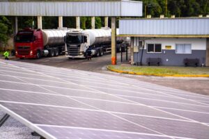 Energia solar Canal Solar Cattalini Terminais implanta duas usinas solares e estima economia de R$ 231 mil ao ano