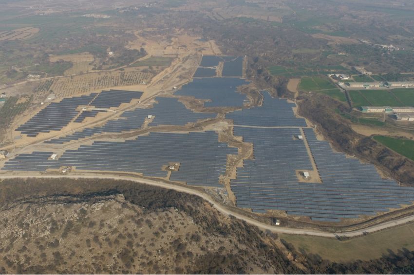 Energia-solar-Canal-Solar-Panorama-da-geracao-solar-centralizada-2021-a-2025.jpg