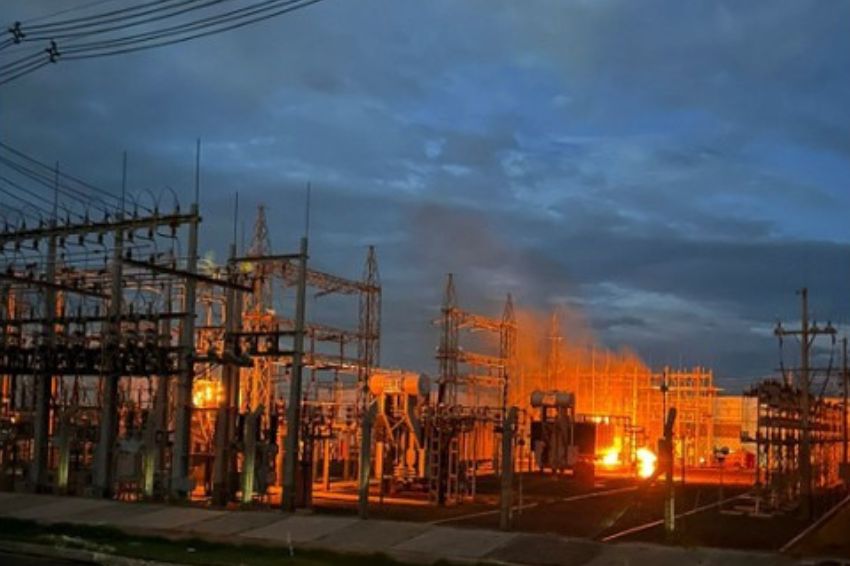Subestação pega fogo e deixa 40 mil unidades consumidoras sem acesso à energia