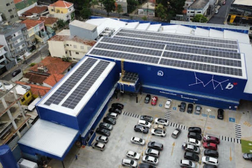 Empresa varejista investe em energia solar para abastecer lojas em SP