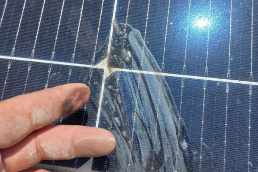 Caso prático dos impactos da sujidade em módulos fotovoltaicos