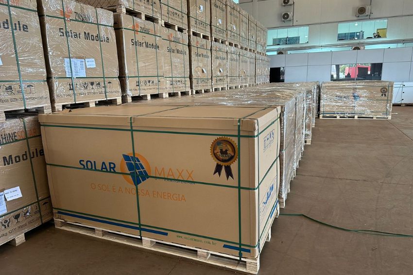 Energia Solar Canal Solar Solar Maxx apresentará portfólio de painéis e inversores na Intersolar Summit Nordeste