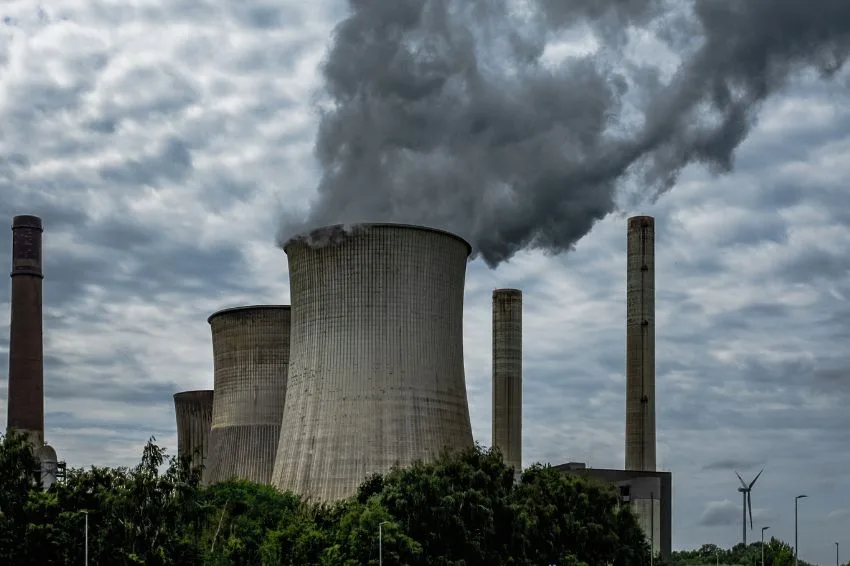G7 discute 2035 como prazo final para encerramento de usinas de carvão