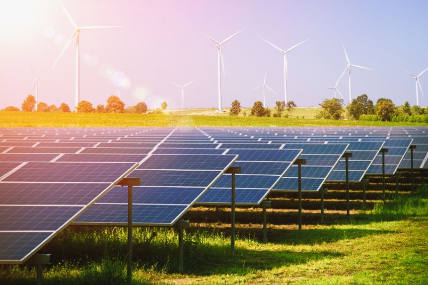 Liderado pela solar, mundo tem crescimento recorde de renováveis em 2023