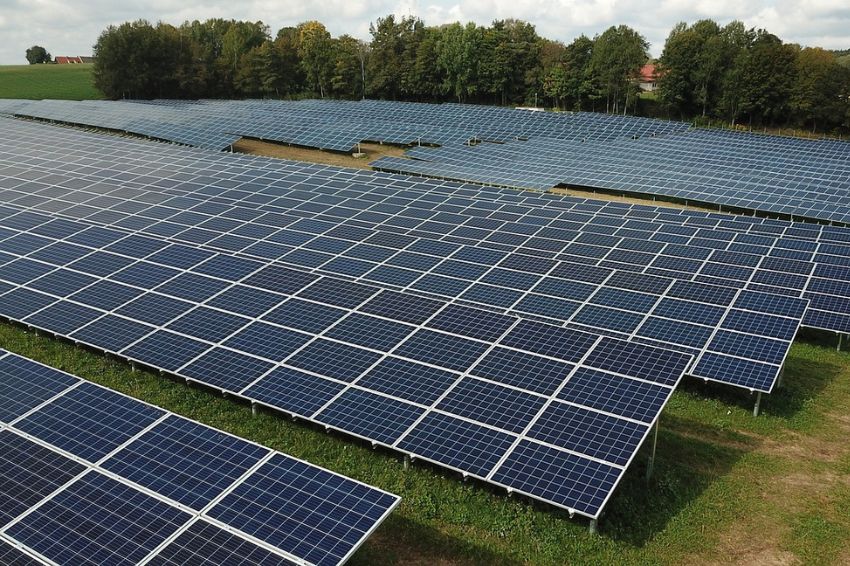 Solar vai representar 34% da capacidade no Brasil em 2060, diz consultoria