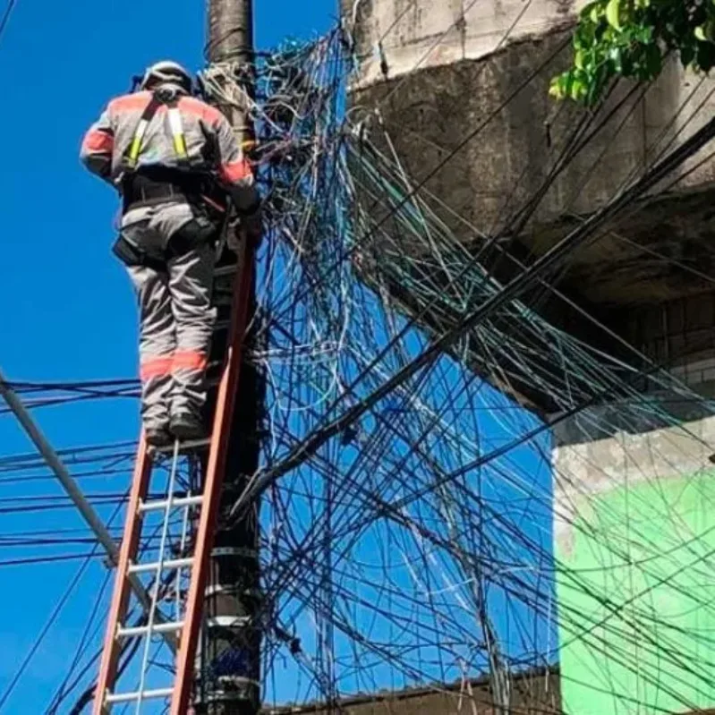 Brasileiros pagaram até 13,4% a mais na conta de luz por "gatos"
