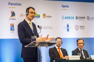 Intersolar reúne autoridades, entidades e especialistas para debater avanço da solar