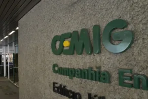 Inversão de fluxo: 1,2 mil empresas fecharam as portas em MG