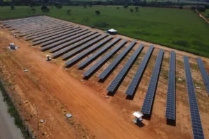 Prefeitura de goianésia inaugura usina solar com homenagem a Windson Bernardo