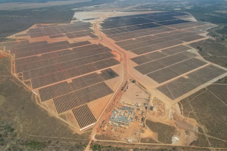 Usina solar de 452 MWp será construída em Goiás