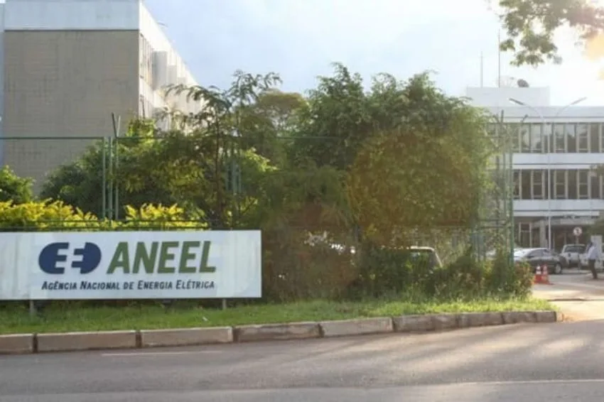 ANEEL abre edital para contratação de empresas