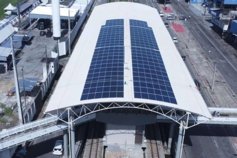 Metrô de Fortaleza economiza R$ 240 mil/ano com uso da energia solar
