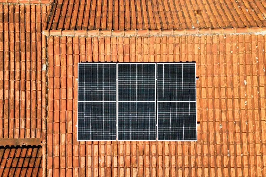 SolarUnit aumenta geração em 9,2% por kWp em projeto no MS