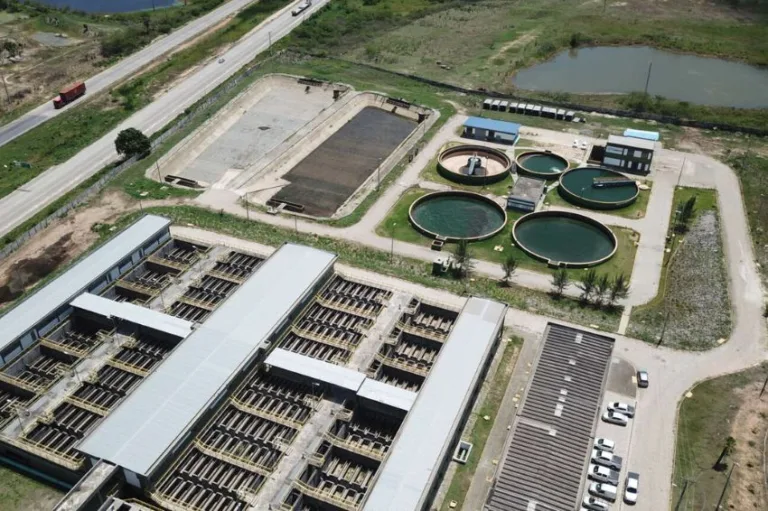 Companhia de saneamento economiza quase R$ 60 mi com Mercado Livre