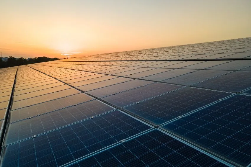 ANEEL revoga outorga de 15 usinas solares por inexecução das obras