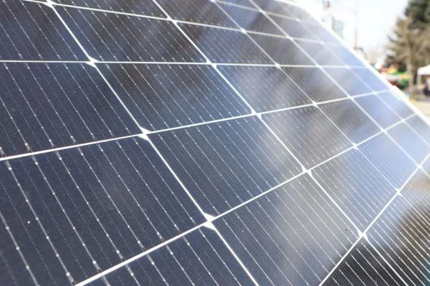 Competitividade no mercado de sistemas fotovoltaicos: impactos na qualidade e na segurança das instalações