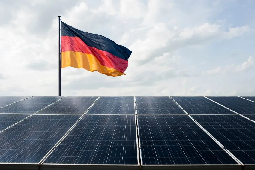 Energia solar deverá ultrapassar fontes fósseis na Alemanha em 2025