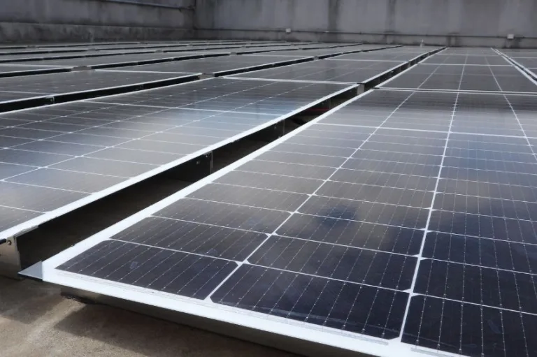 GoodWe e Garantia Solar inauguram 1ª usina com módulo BIPV Galaxy Series no Brasil