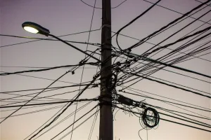 Mesmo com queda no total de ocorrências, fatalidades com rede elétrica sobem no Brasil