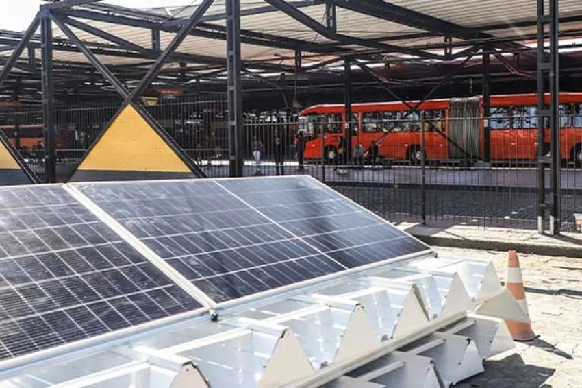 Projetos de lei querem financiar R$ 1 bilhão para ônibus elétricos e energia solar