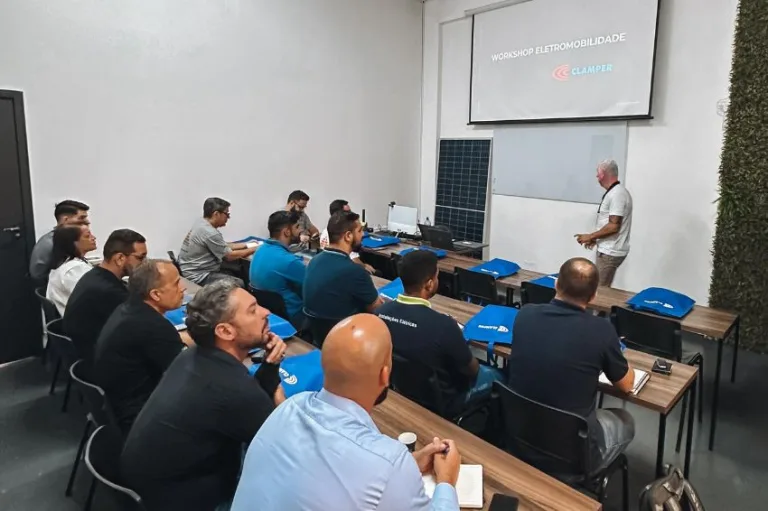 SOU+CLAMPER capacita eletricistas sobre uso de DPS em Lagoa Santa (MG)