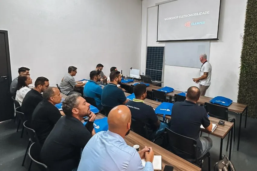 SOU+CLAMPER capacita eletricistas sobre uso de DPS em Lagoa Santa (MG)